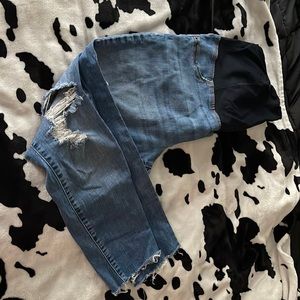 Distressed skinny maternity jeans